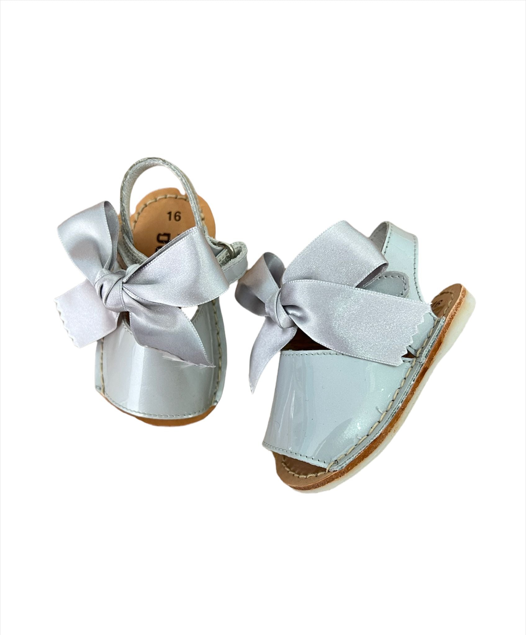 Minorchina in vernice con Fiocco Indice - Borotalco Baby